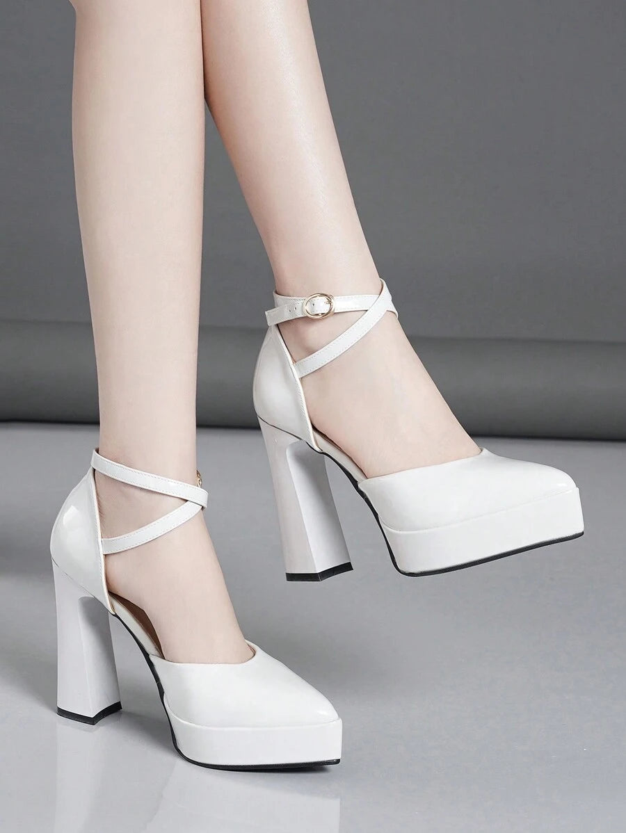 صنادل كعب عالي للسيدات