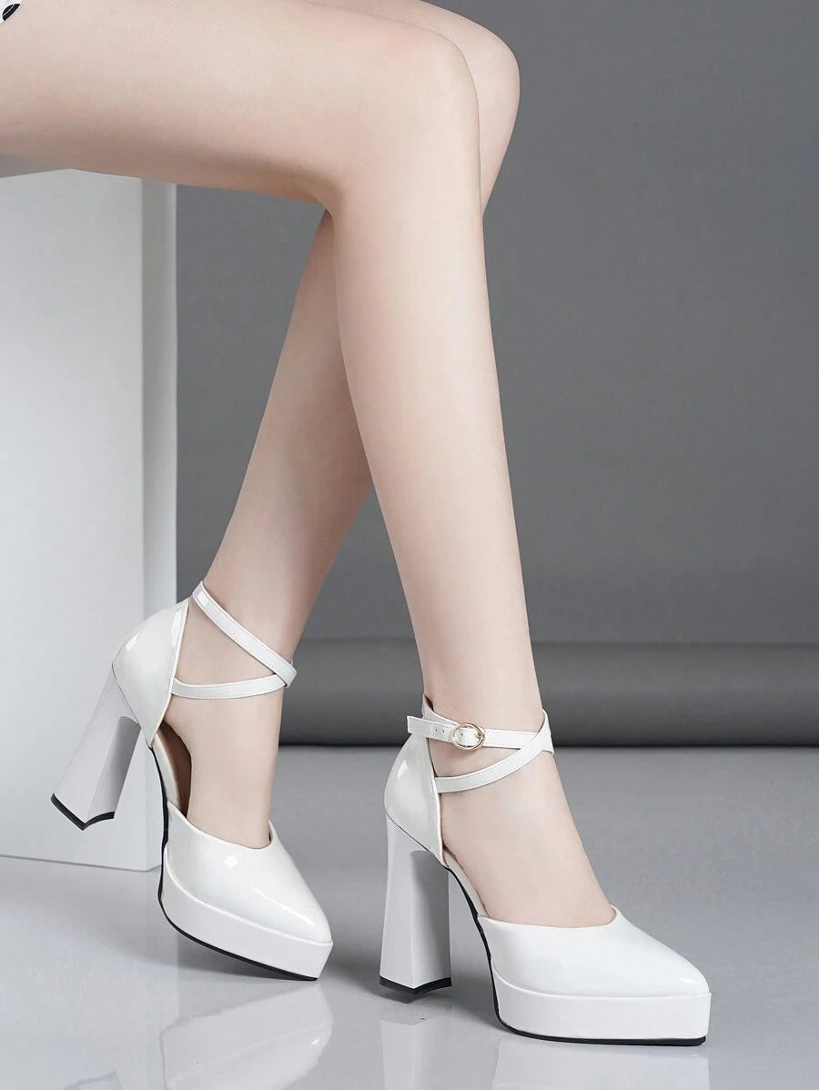 صنادل كعب عالي للسيدات