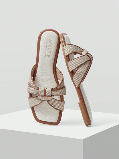 صنادل مسطحة نسائية