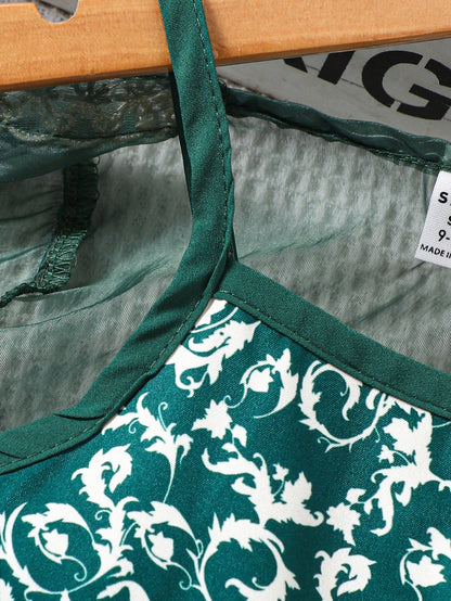 فستان بحمالات رفيعة مزين بالدانتيل الكاجوال