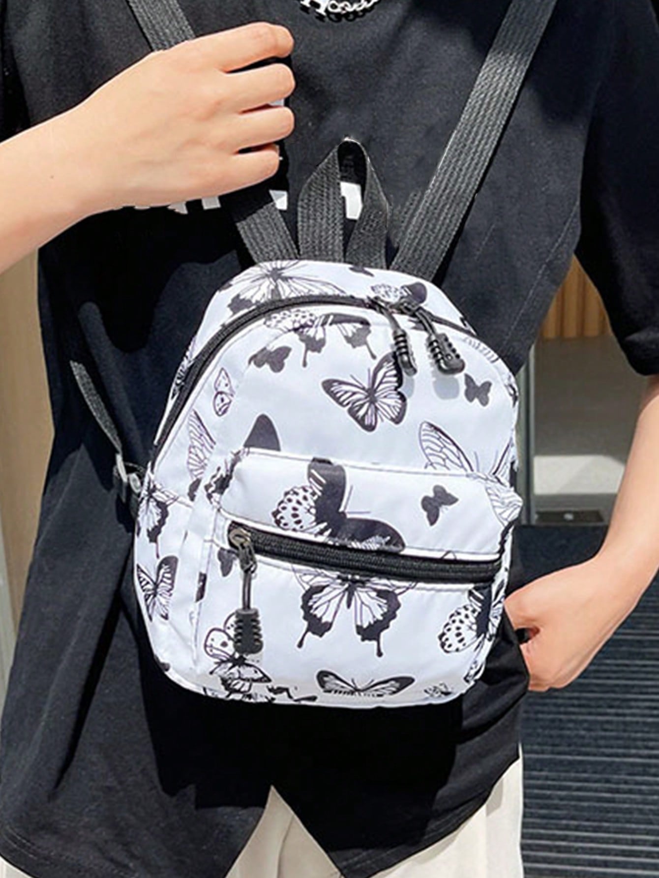 ظهر جديد لعام 2024 بطبعة البقر الجذابة