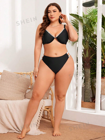 طقم بيكيني حجم كبير