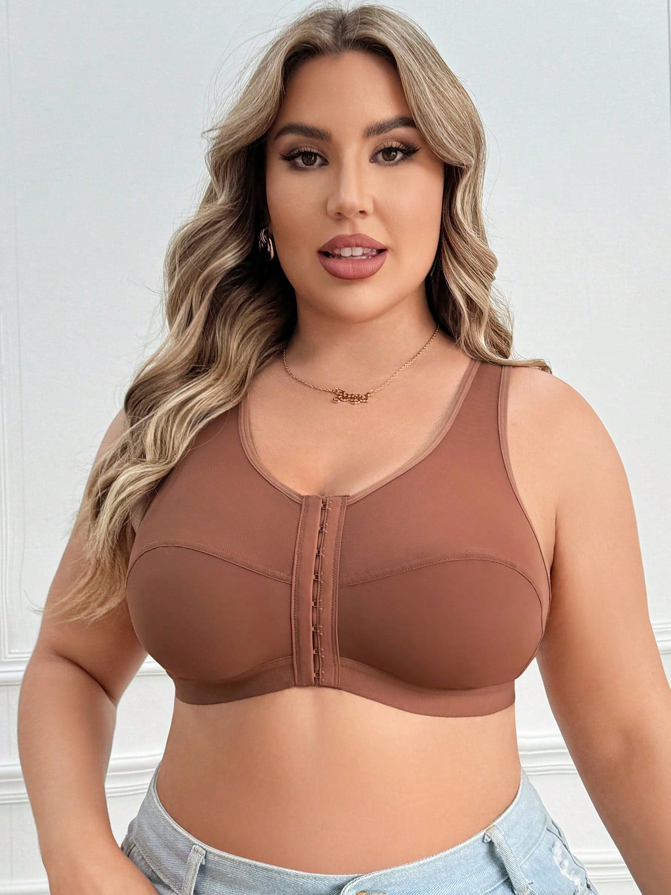 صدرية بدون صلب مع حمالة صدر مقاس كبير