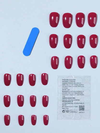 أظافر الأحمر البيضاوي القصيرة