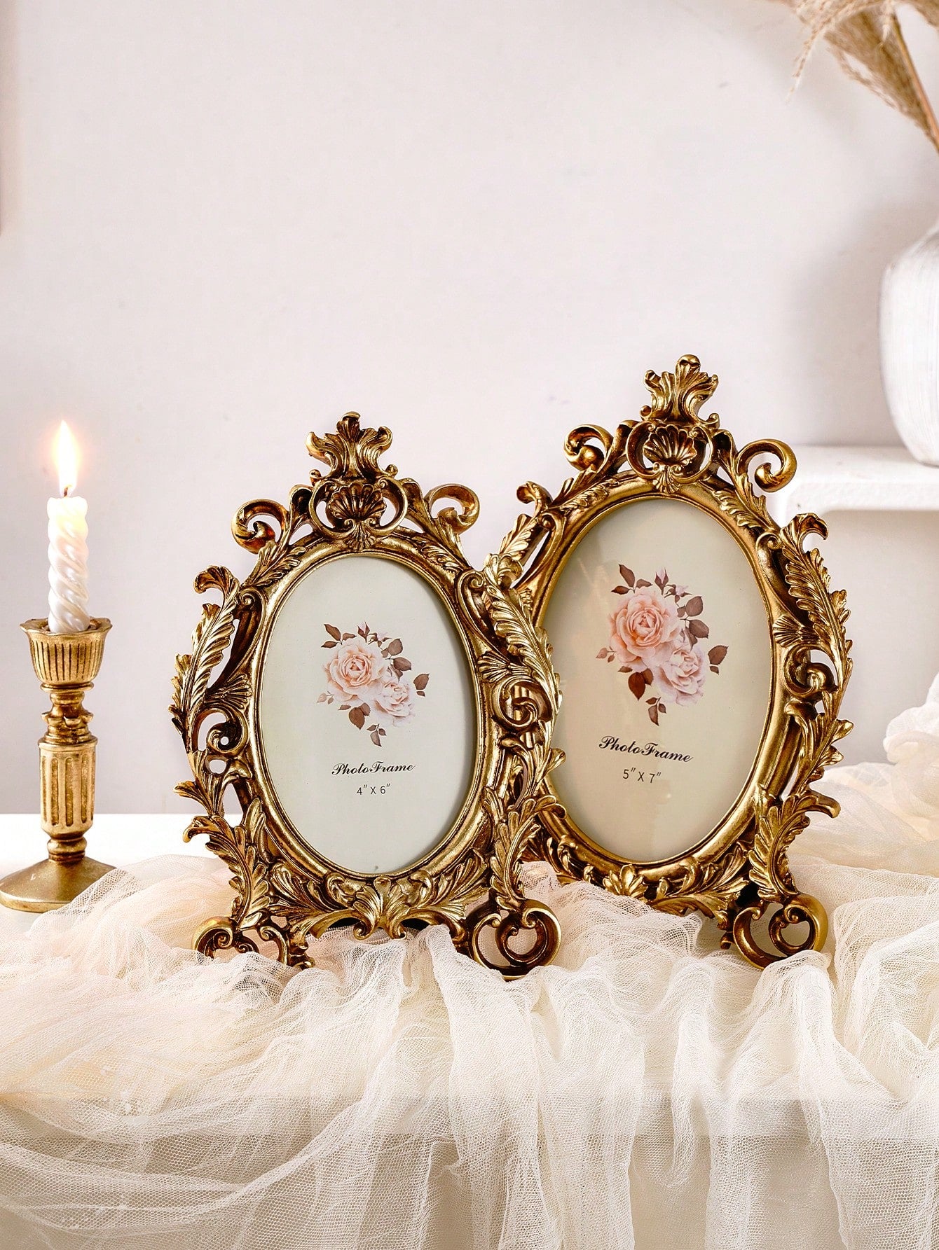 إطار صور بشكل بيضاوي ورديقي أوروبي مزخرف