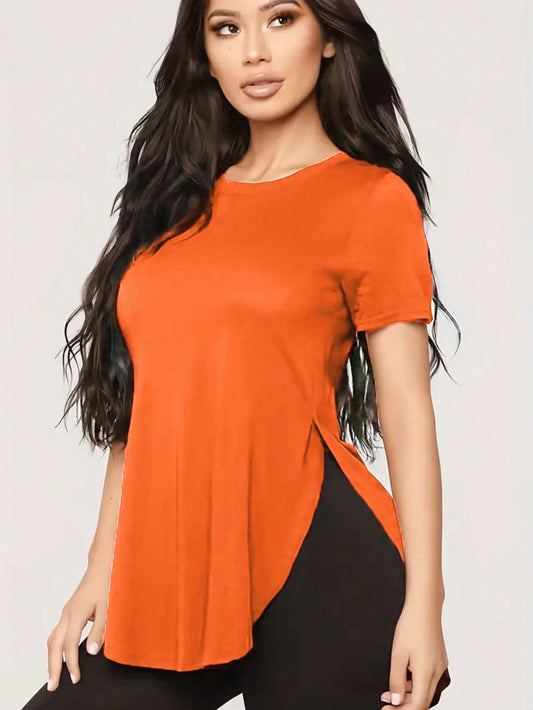 تي شيرت واسع بأكمام قصيرة مع فتحات على الجانبين،