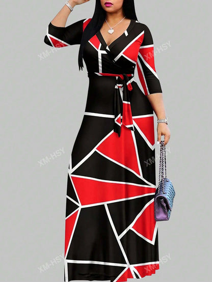 فستان كاجوال مطبوع بياقة على شكل حرف V وأكمام طويلة وخصر مربوط