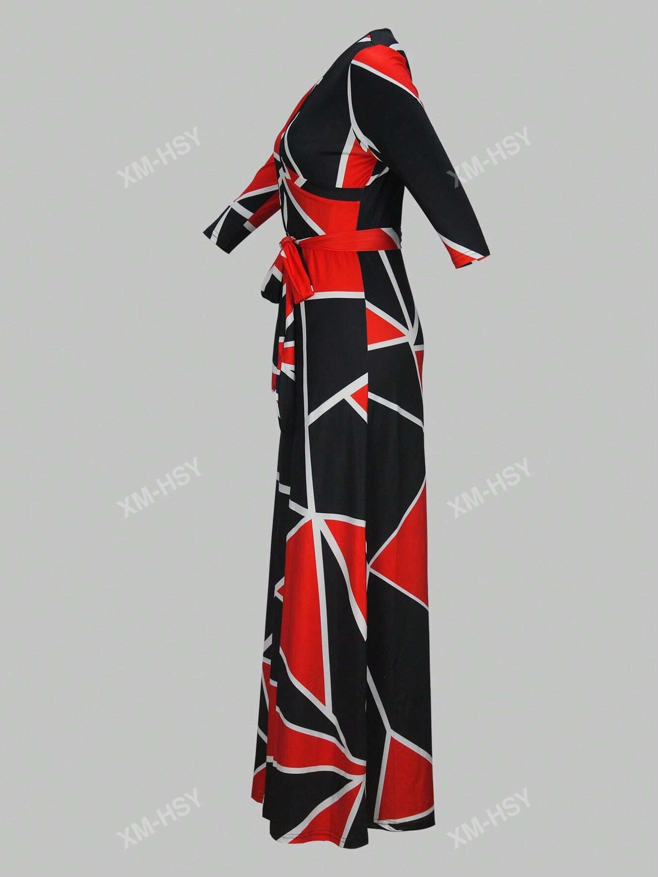 فستان كاجوال مطبوع بياقة على شكل حرف V وأكمام طويلة وخصر مربوط