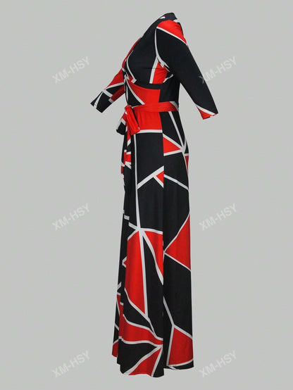 فستان كاجوال مطبوع بياقة على شكل حرف V وأكمام طويلة وخصر مربوط