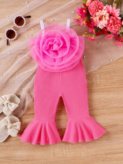 بدلة قفطانية للأطفال الرضع البنات بحمالة مع فصوص رومانسية وتفاصيل زهرية