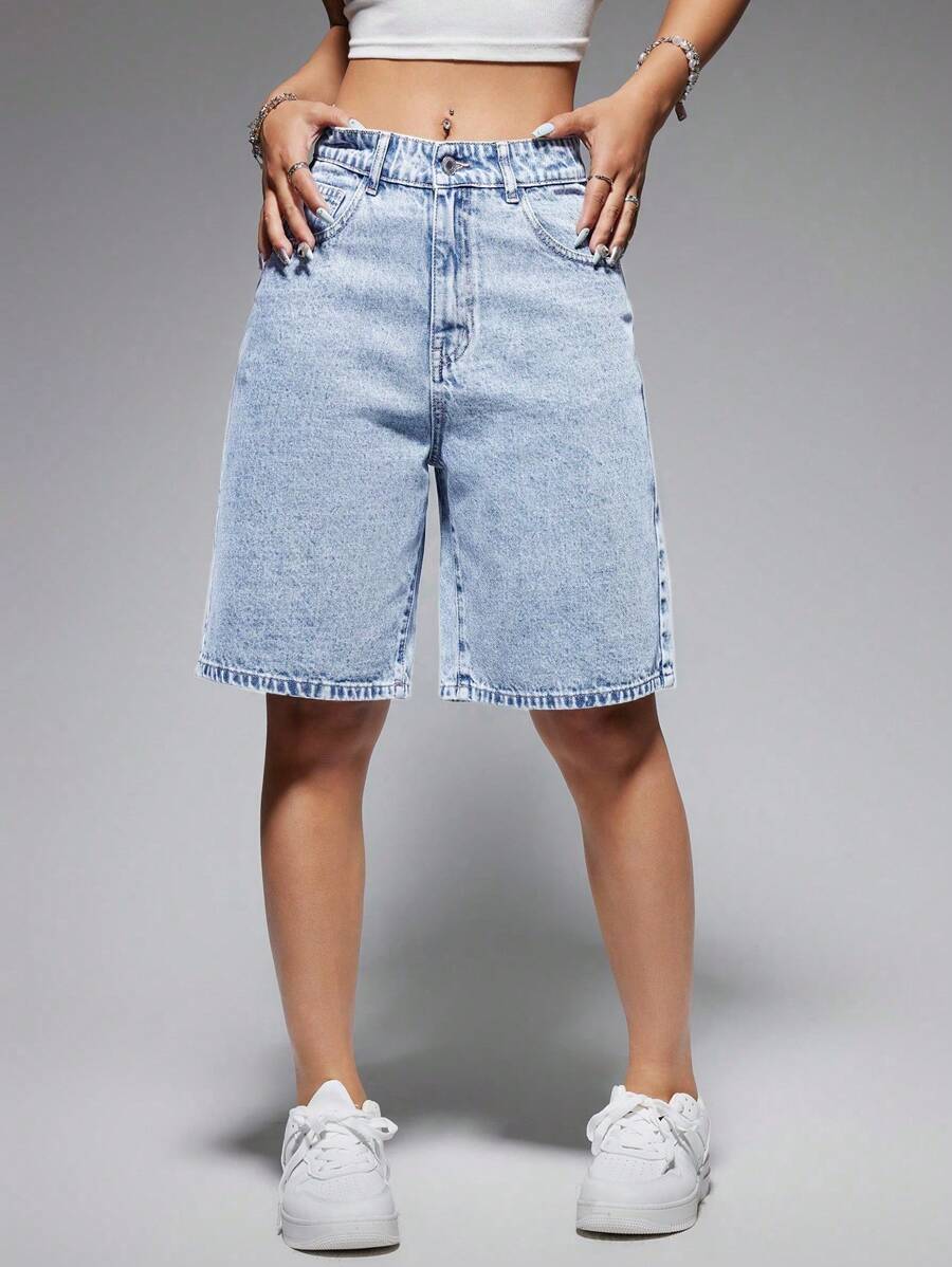 سروال جينز نسائي بسيط بلون سادة للإطلالة العصرية خلال الصيف