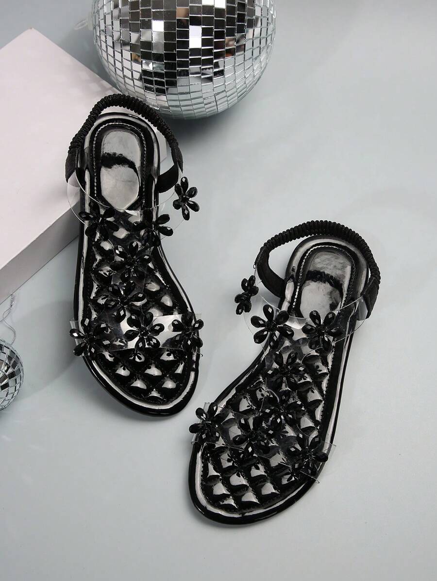 صندل شاطئي منخفض الكعب