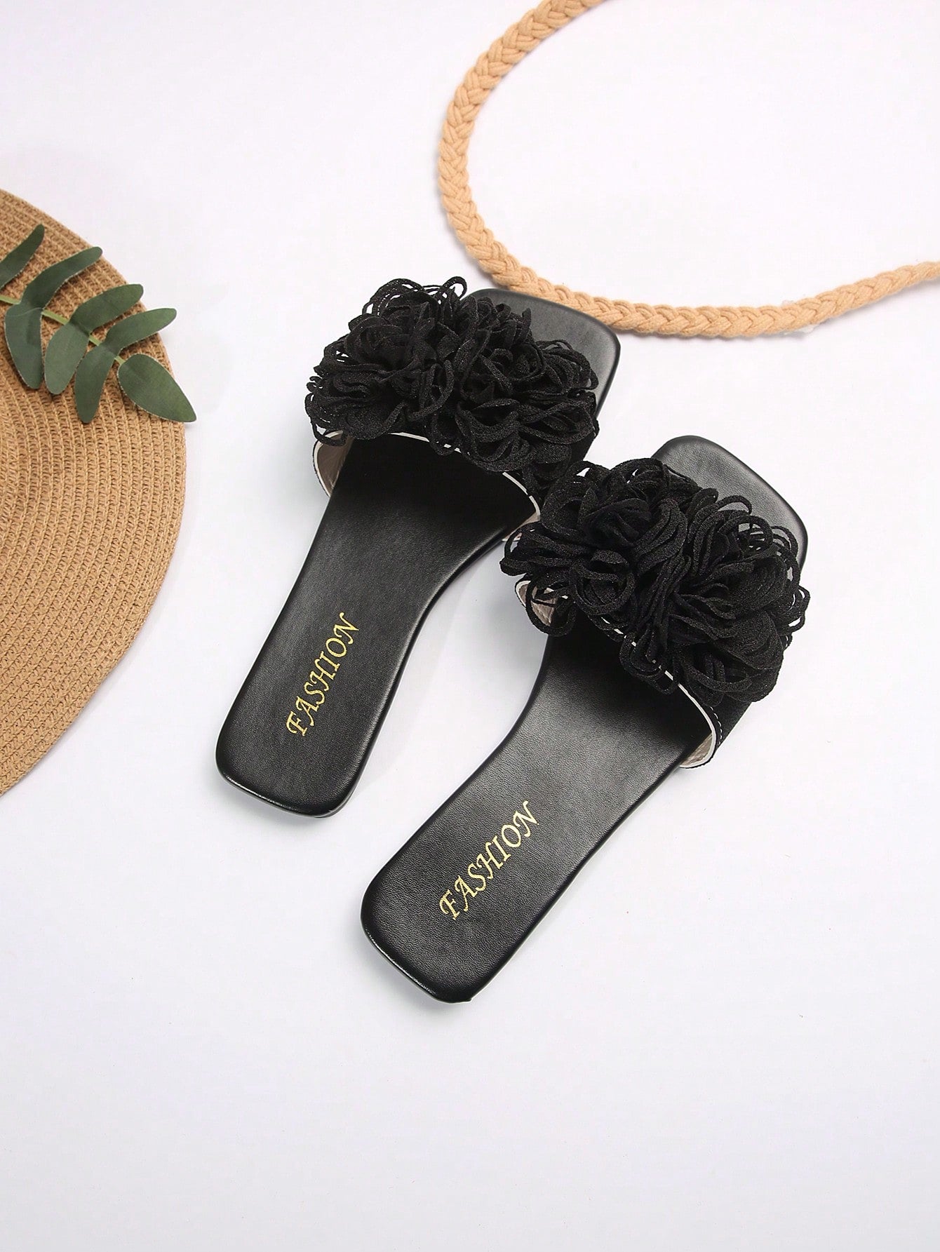 صندل شاطئ صيفي عاري القدم من الأزهار الزخرفية الشعبية العصرية، الوافد الجديد للأحذية الشاطئية الأنيقة