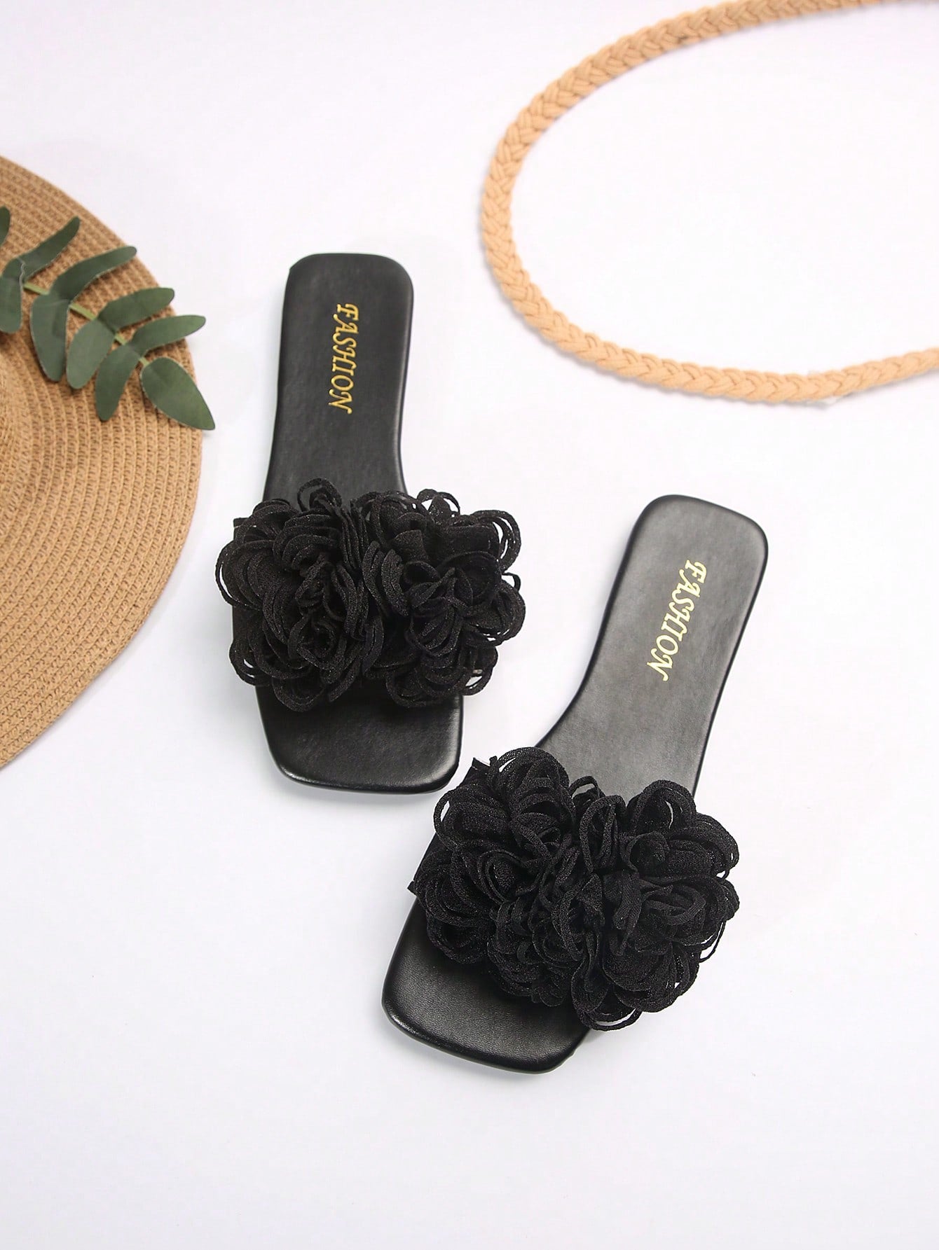 صندل شاطئ صيفي عاري القدم من الأزهار الزخرفية الشعبية العصرية، الوافد الجديد للأحذية الشاطئية الأنيقة