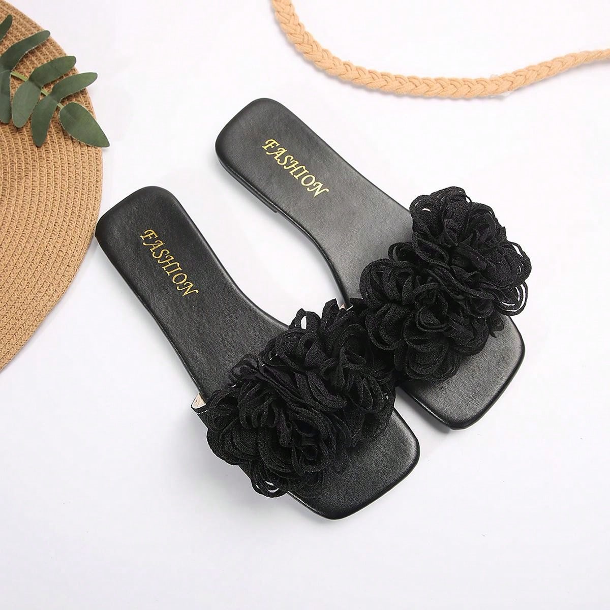 صندل شاطئ صيفي عاري القدم من الأزهار الزخرفية الشعبية العصرية، الوافد الجديد للأحذية الشاطئية الأنيقة