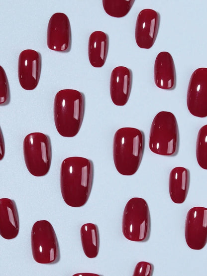 مجموعة الأظافر اللاصقة القصيرة 24 قطعة شكل بيضوي بلون أحمر