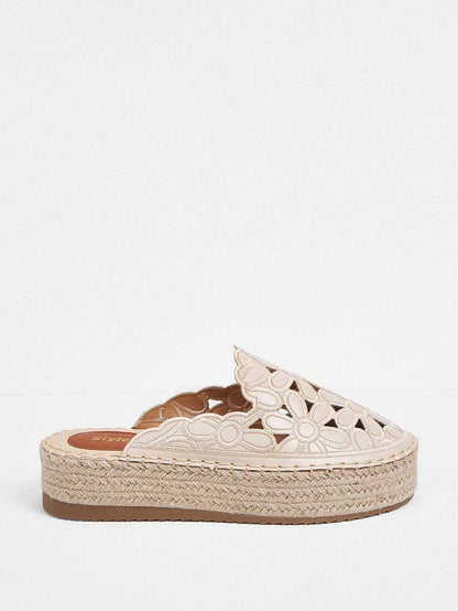 احذية نسائية