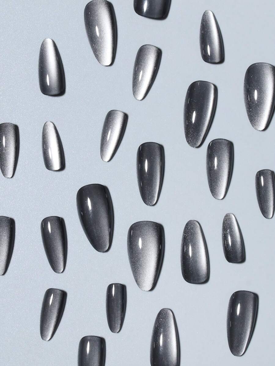 مجموعة أظافر