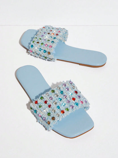 صنادل نسائية مربعة الأصابع واسعة النطاق بتصميم متعدد الألوان، وصلح جديد للصيف، أنيقة وأنيقة.