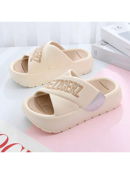 حذاء نسائي جديد للارتداء في الخارج