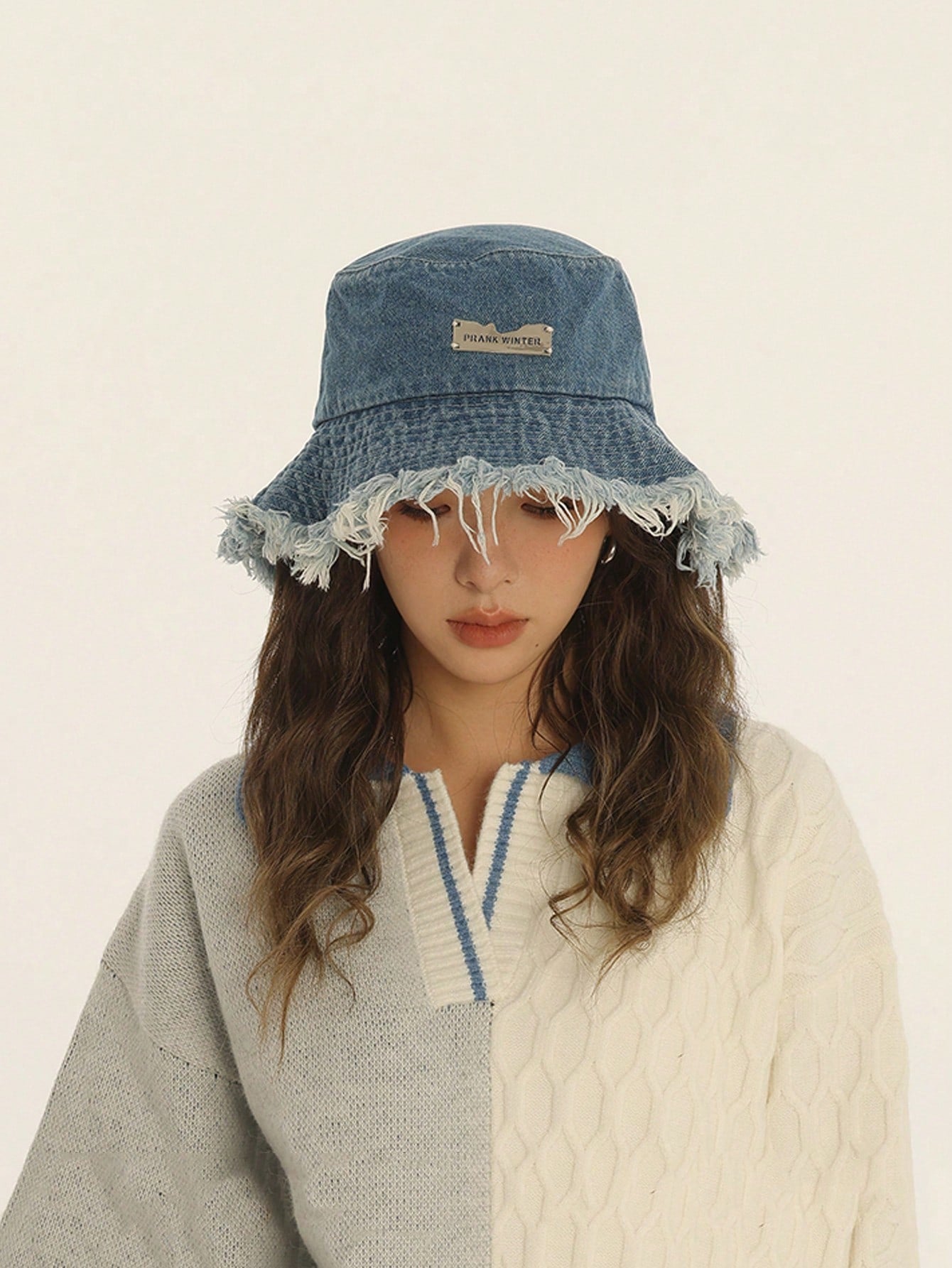 قبعات نسائية