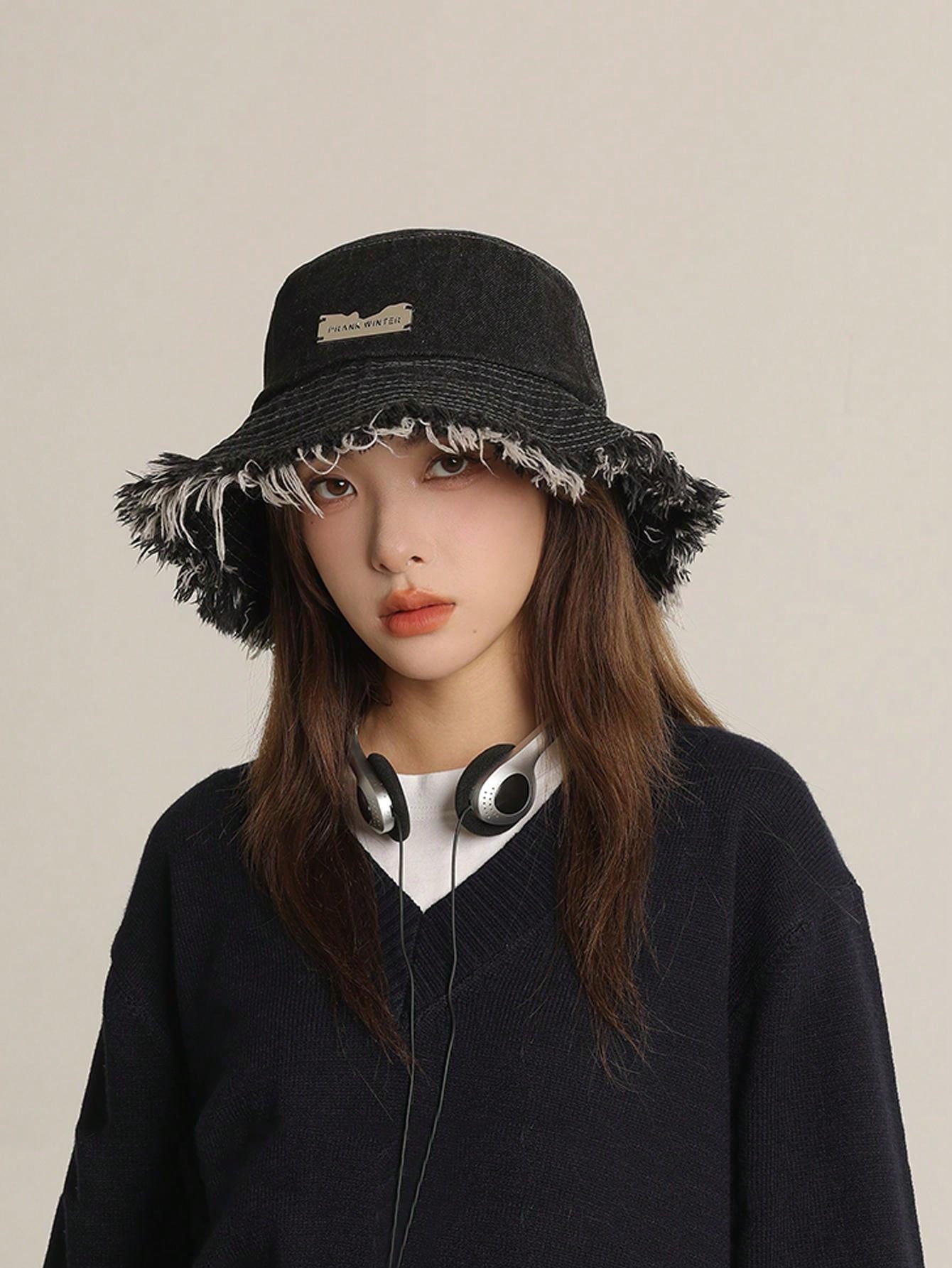 قبعات نسائية