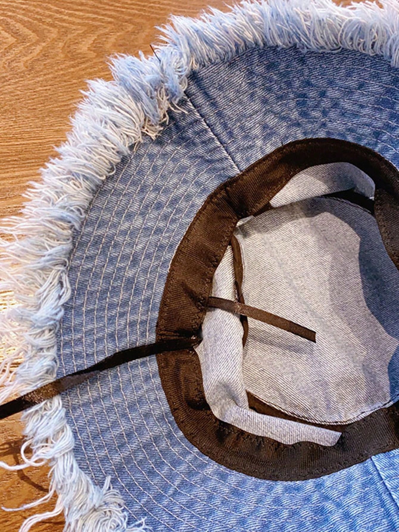 قبعات نسائية