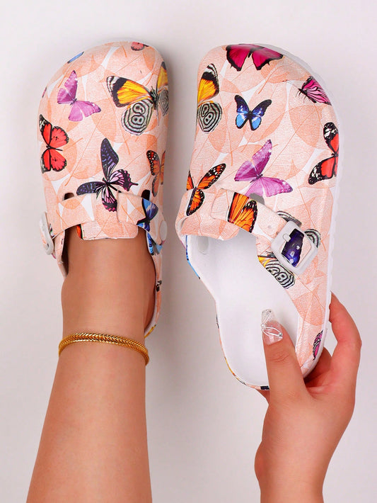 صنادل نسائية خفيفة