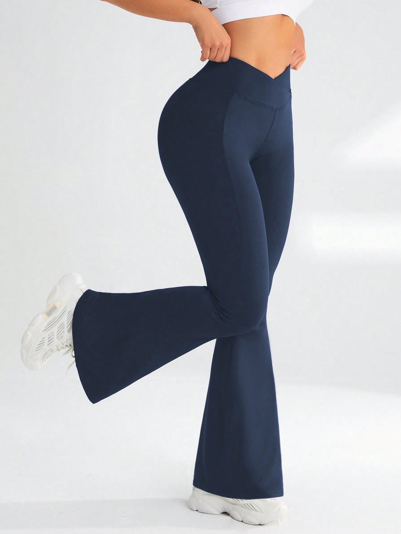 بناطيل رياضية نسائية