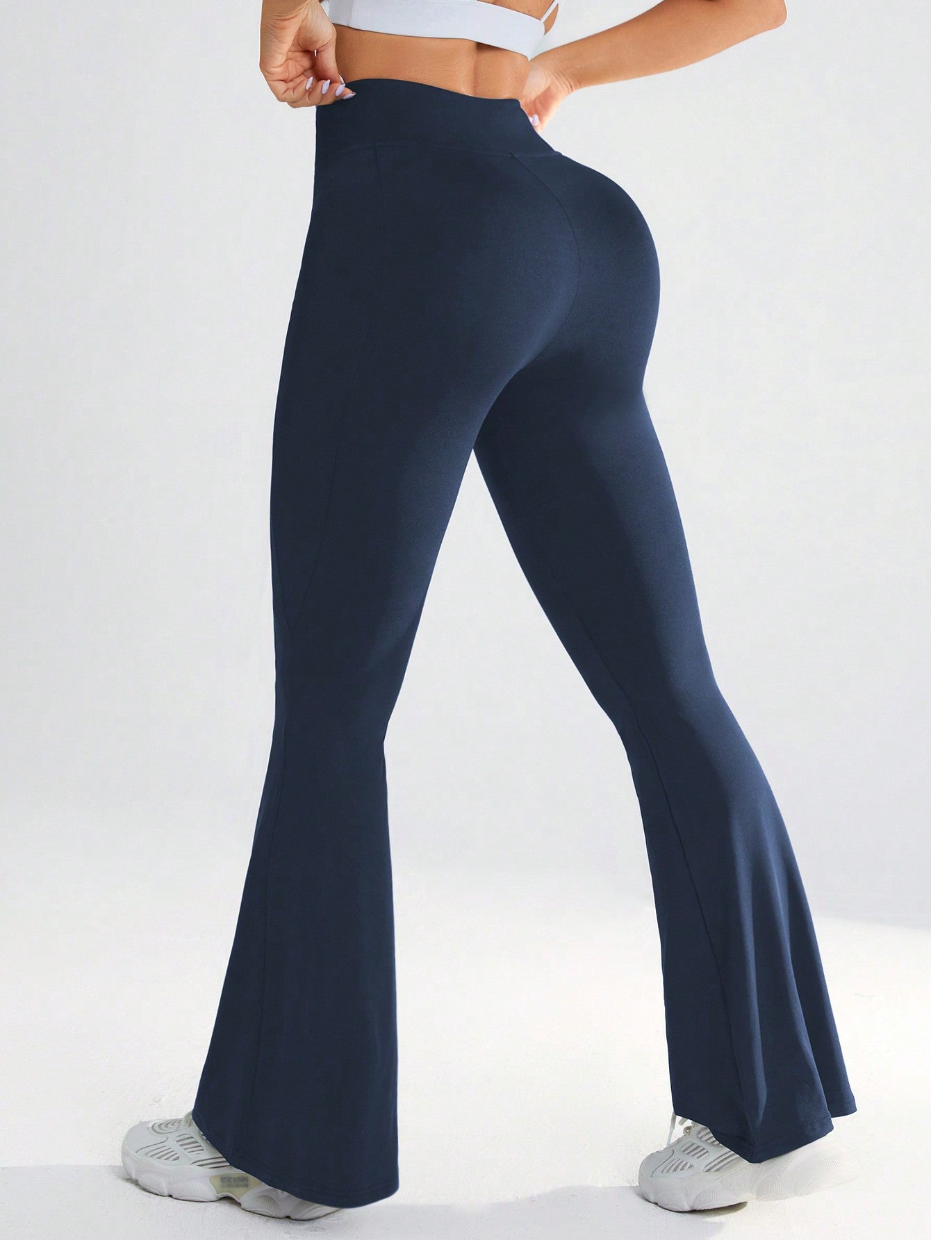 بناطيل رياضية نسائية