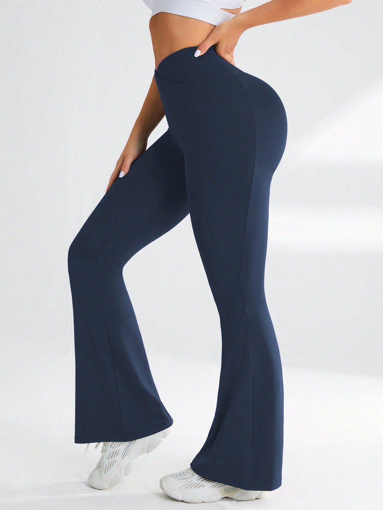 بناطيل رياضية نسائية