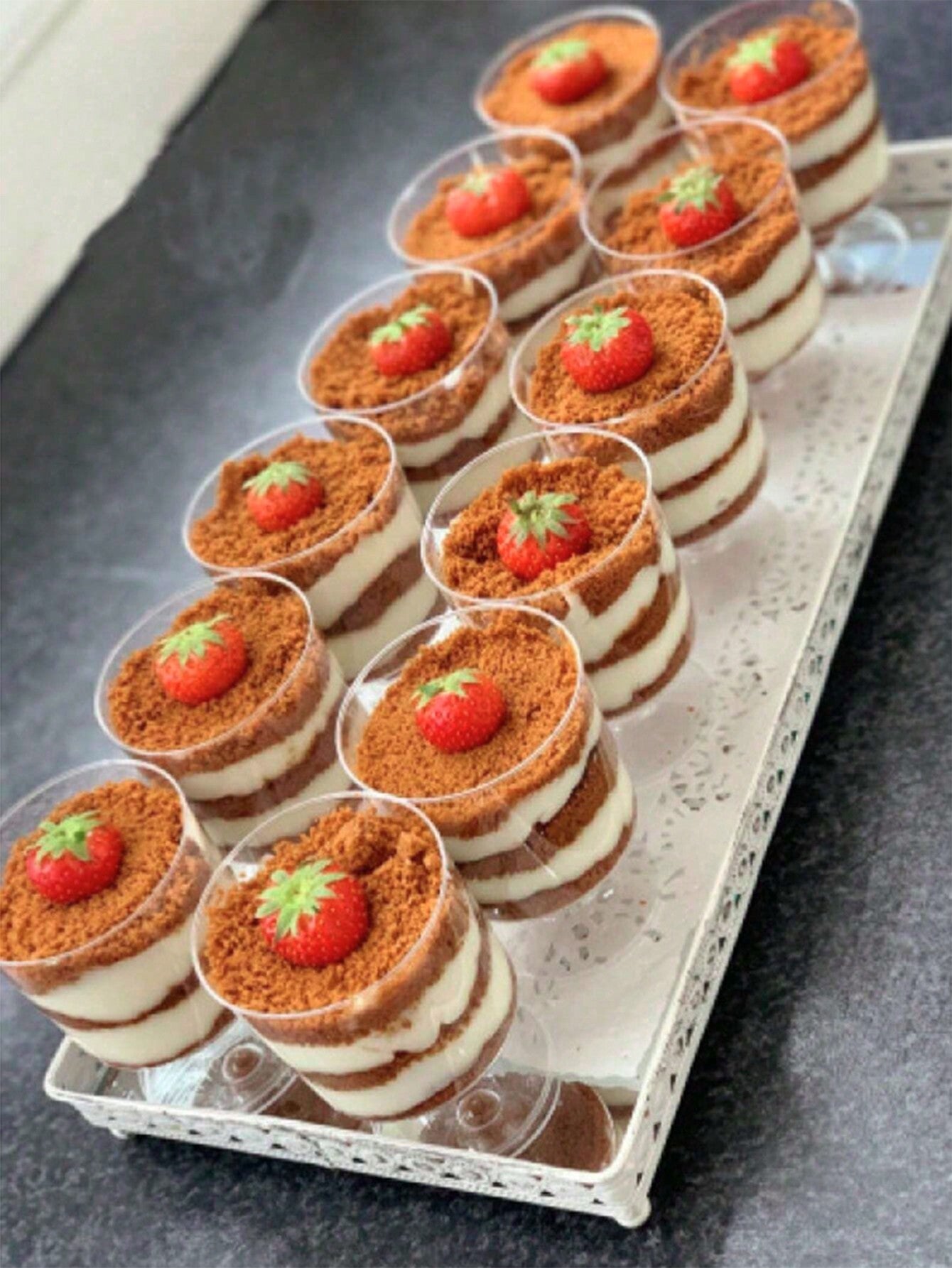 أوعية مهلبية لأدوات الخبز الحلويات، أكواب بلاستيكية سعة 150 مل للديكور والحفلات والأعراس والمناسبات، أكواب إعادة الاستخدام لصنع الكيك