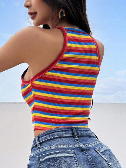 قميص محبوك على الشكل الشريطي مع تصميم مقسم بالألوان للربيع والصيف للنساء 3قطع