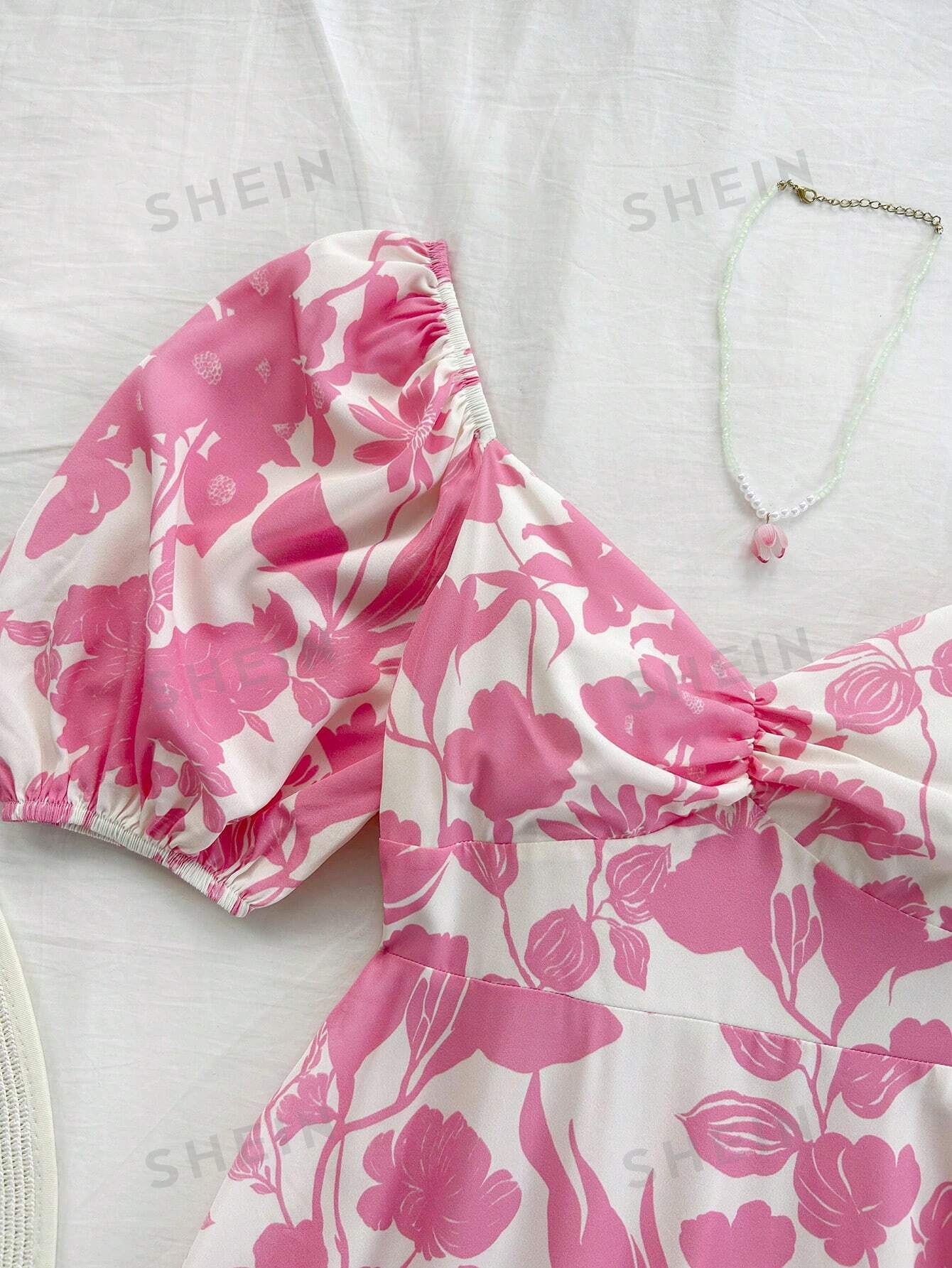 فستان كاجوال للنساء بطبعة العطلة، أكمام منفوشة وذيل مكرر، طرف مزدوج اللون رومانسي لحفل الزفاف أو العودة للمدرسة, وردي وأبيض