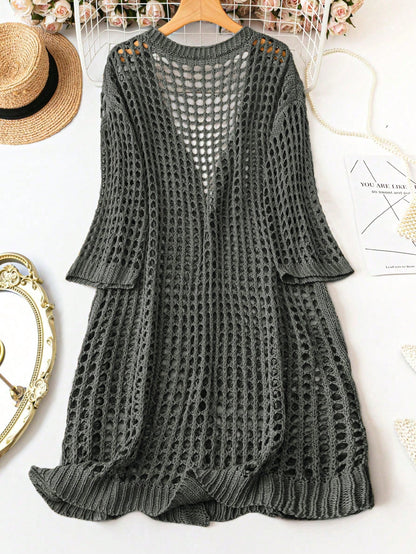 كارديجان طويل مجعد بلون سادة و مجوهرات أنيقة للمقاسات الكبيرة، يناسب الاجازات على الشاطئ