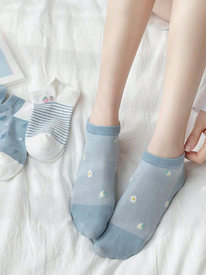 جوارب نسائية