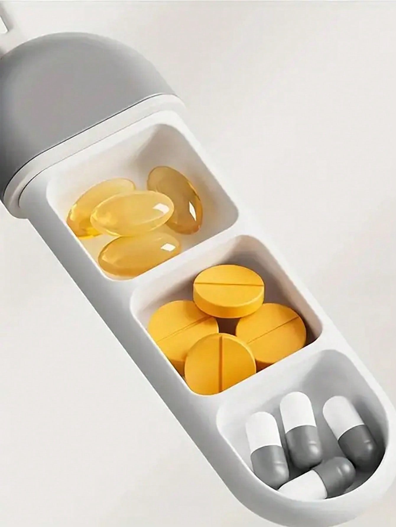 صندوق أدوية محمول متعدد الوظائف على شكل شبكة سحب صغير مصغر للسفر مزود بثلاثة أجزاء