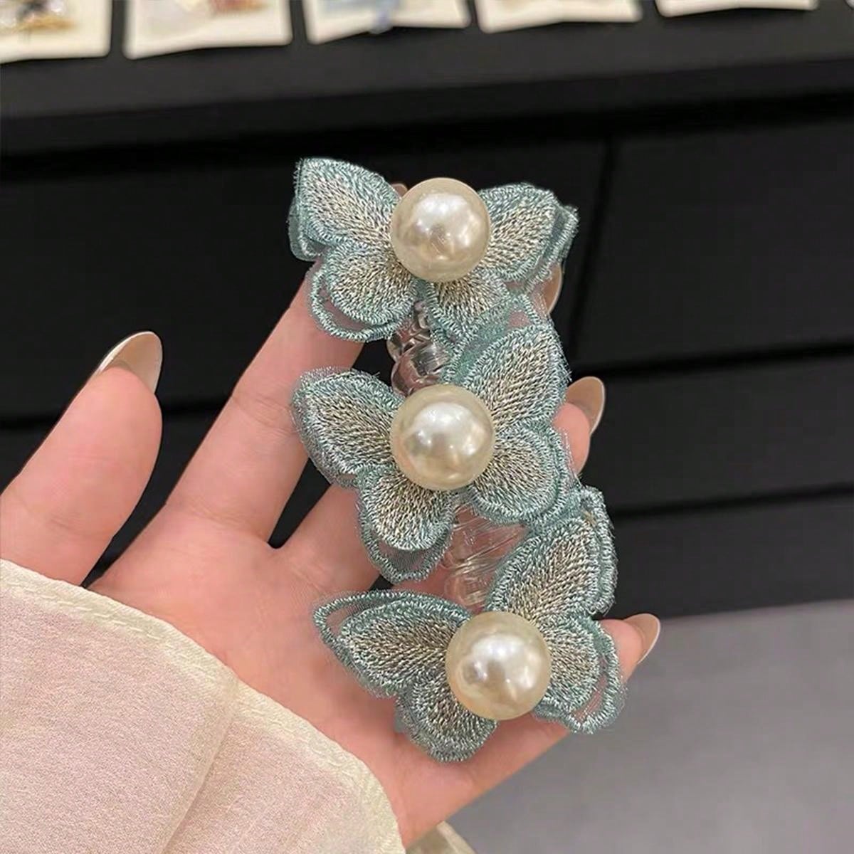 حامل شعر بطريقة ذيل الحصان بفقاعات الفراشة بطراز الغابة، وصلات شعر فرنسية بمظهر فاخر للسيدات، وصول جديد للعام 2024