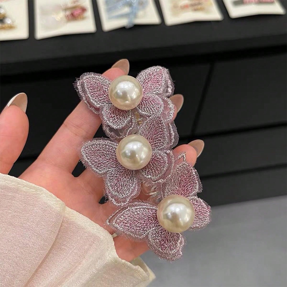 حامل شعر بطريقة ذيل الحصان بفقاعات الفراشة بطراز الغابة، وصلات شعر فرنسية بمظهر فاخر للسيدات، وصول جديد للعام 2024