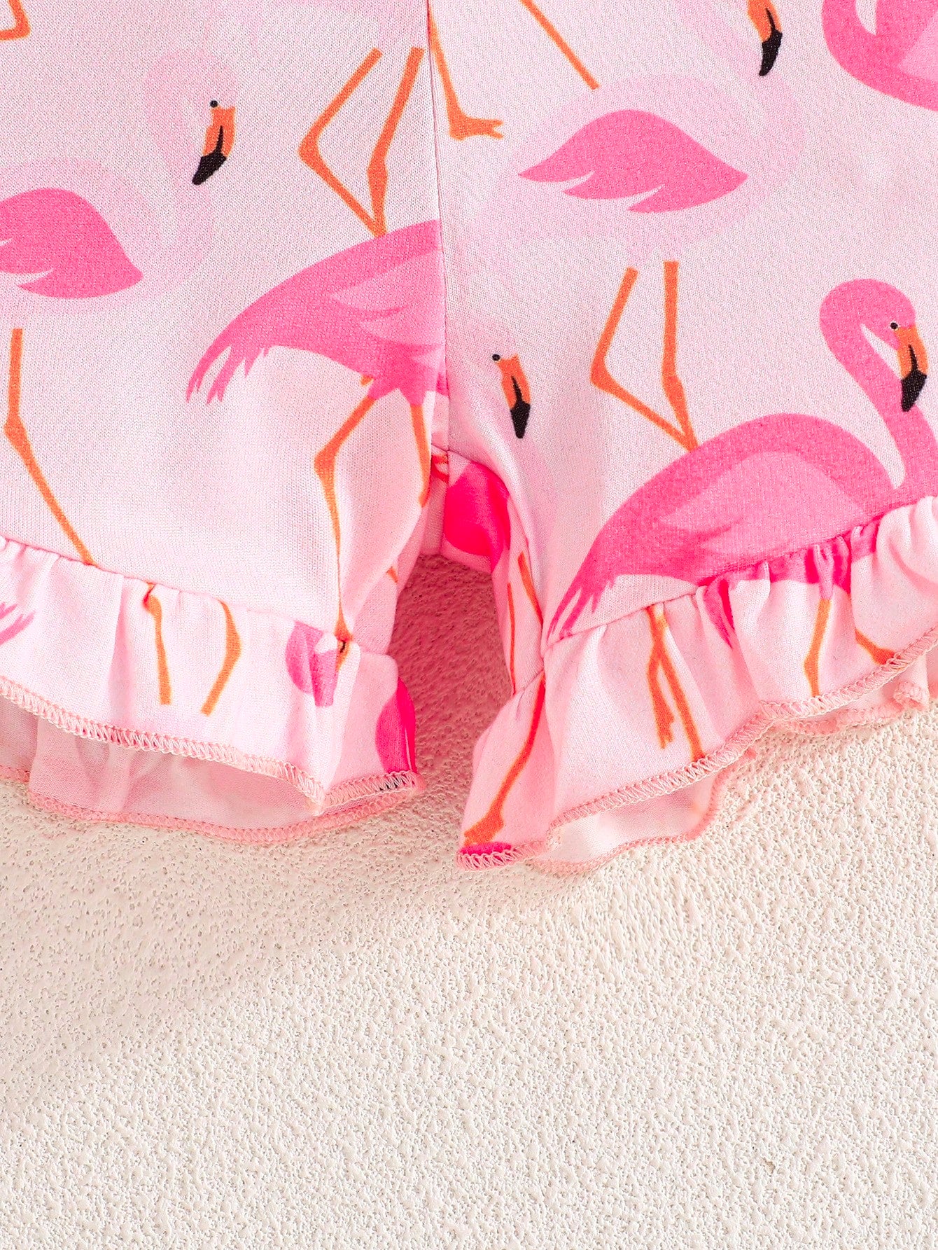 مجموعة قطعتين صيفية للفتيات الرضع، مع أكمام طائرة، ملابس علوية مطبوعة برسمة حصان ذو شكل جذاب، وشورت كاجوال بحاشية مكشكشة