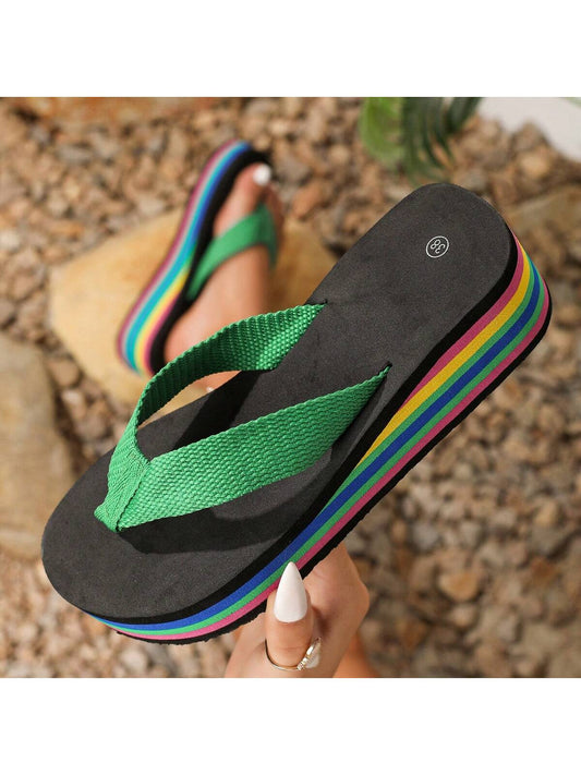 صنادل نسائية مريحة بنعال إسفنجية  مسطحة للشاطئ