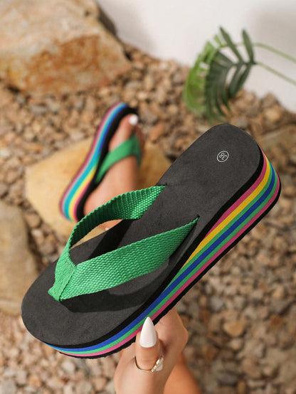 صندل نسائي مسطح مريح بنعل إسفنجي بألوان قوس قزح للشاطئ