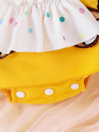 مجموعة بذلتين صيفية للأطفال الرضع بناتي، بنطلون قصير بأكمام طائر الفينة وخيوط دمية قطانية مع تطريزات زهرة وشريط شعر