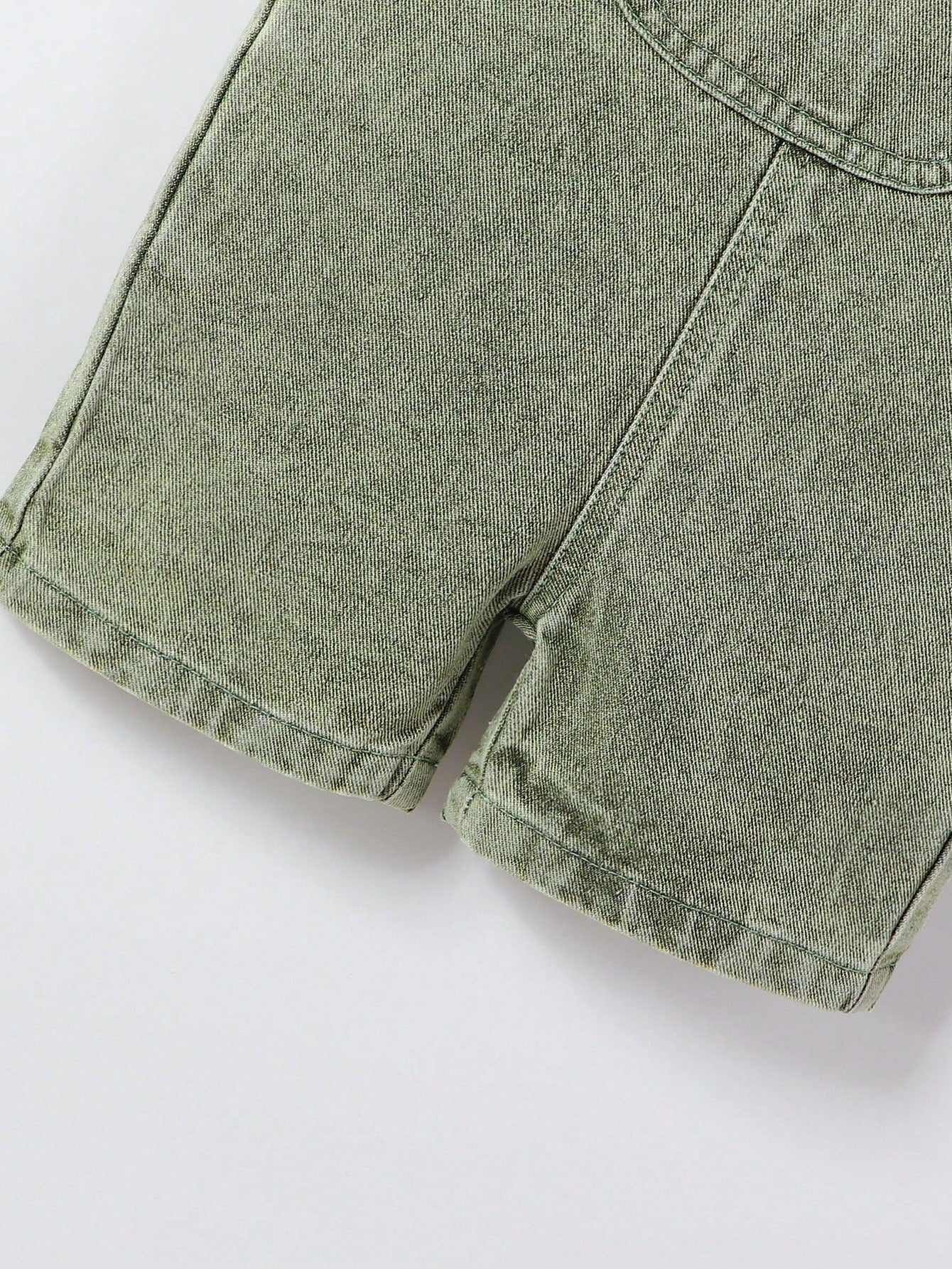 شورت رضيع صبي كاجوال عصري من الدنيم بحمالات