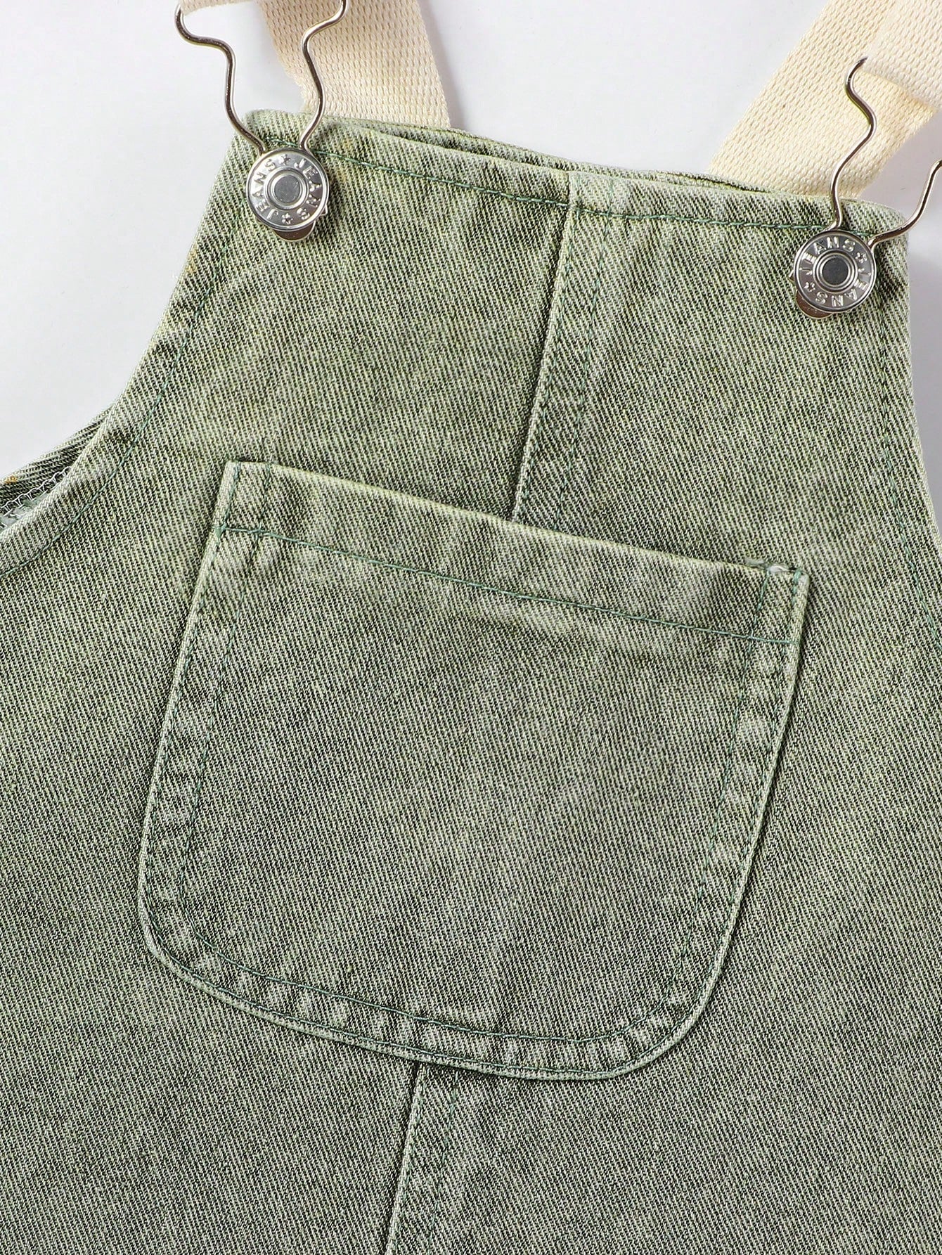 شورت رضيع صبي كاجوال عصري من الدنيم بحمالات