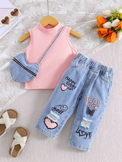 أطقم بنات صغيرة