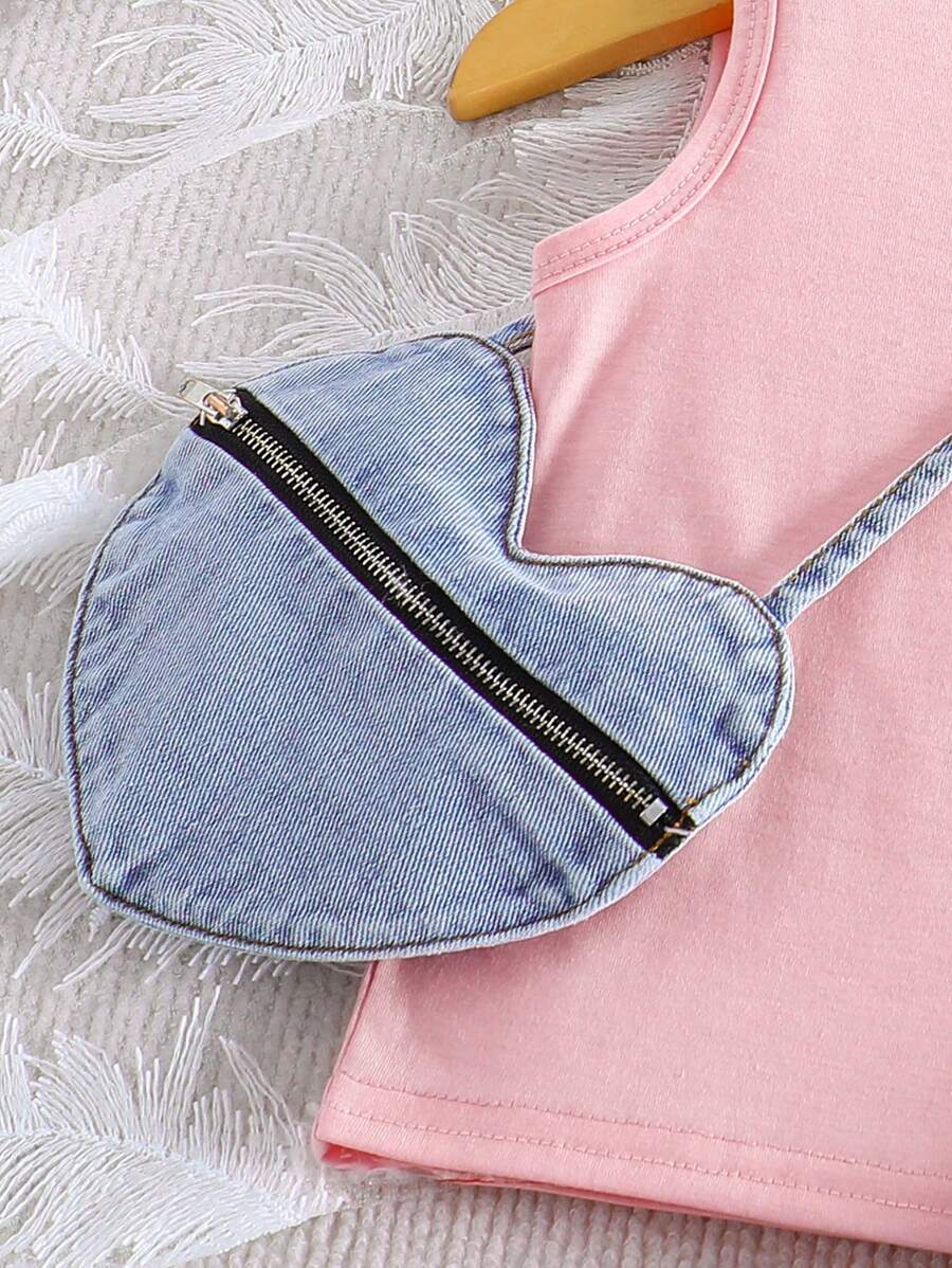 أطقم بنات صغيرة