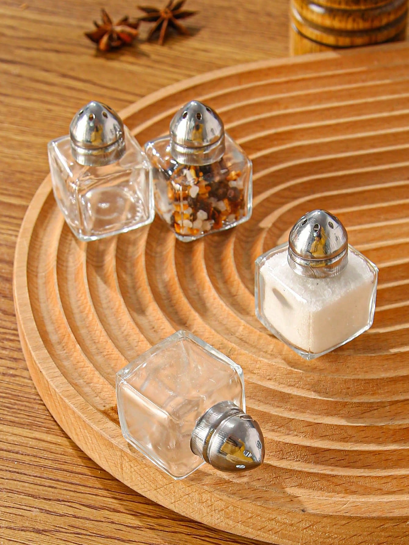 جرة التوابل الشفافة 2قطع وزجاجة ملح صغيرة بسيطة ومحمولة للمطبخ