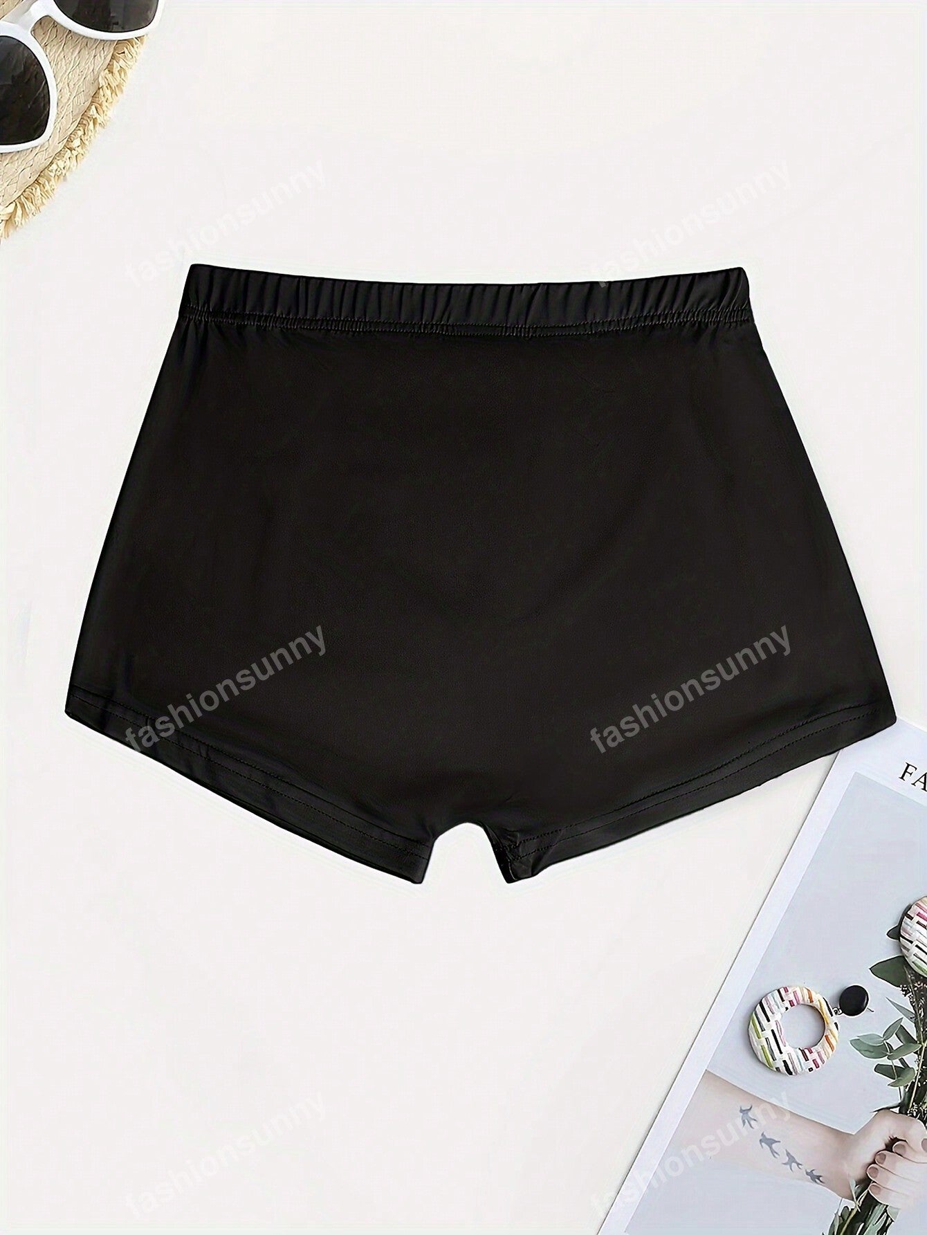 سروال نسائي مطبوع بالحروف