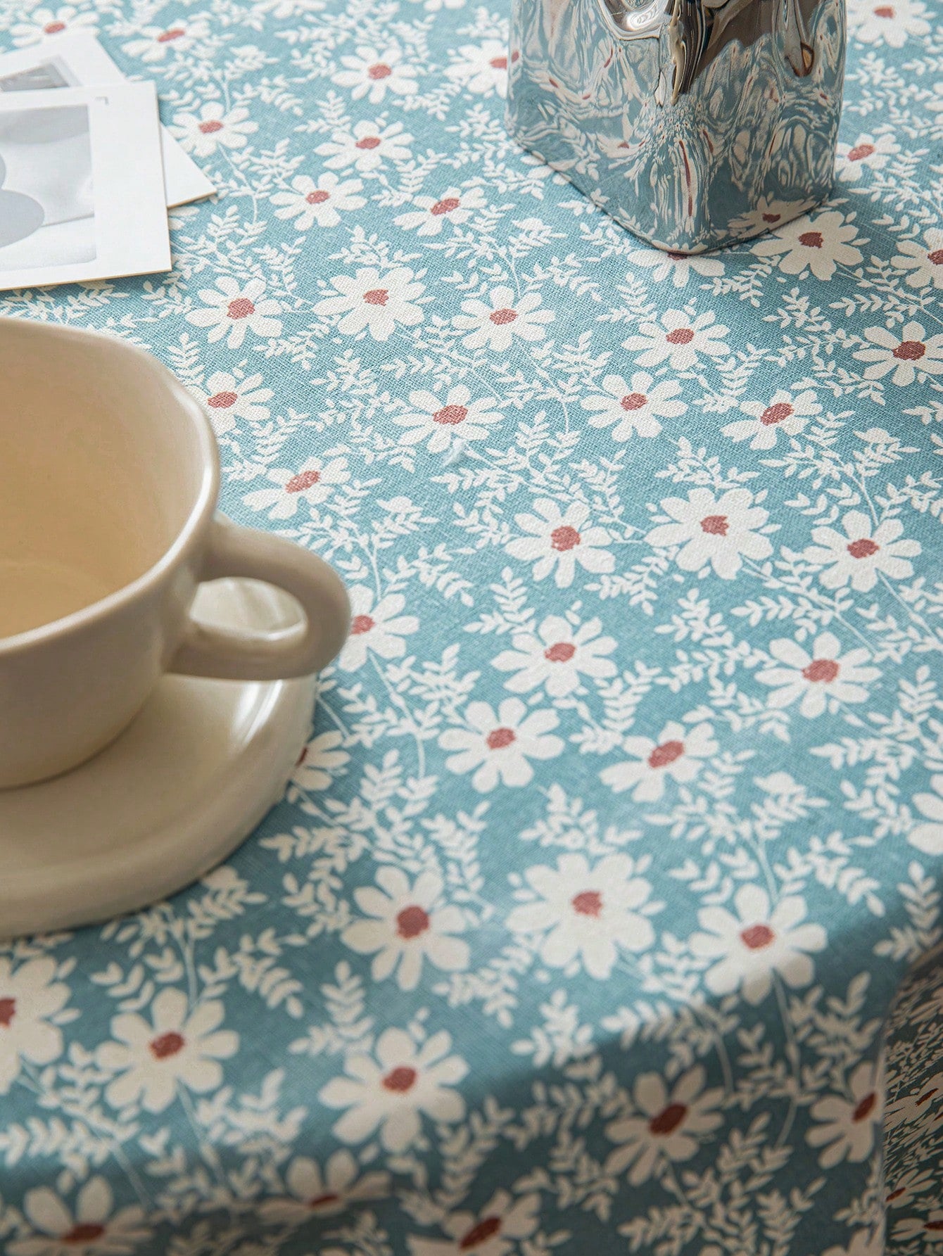 غطاء طاولة بتصميم ريفي للأزهار والعروة بقماشة واحدة، مناسب لديكور غرف المعيشة والنوم، ويمكن استخدامه في جميع المواسم